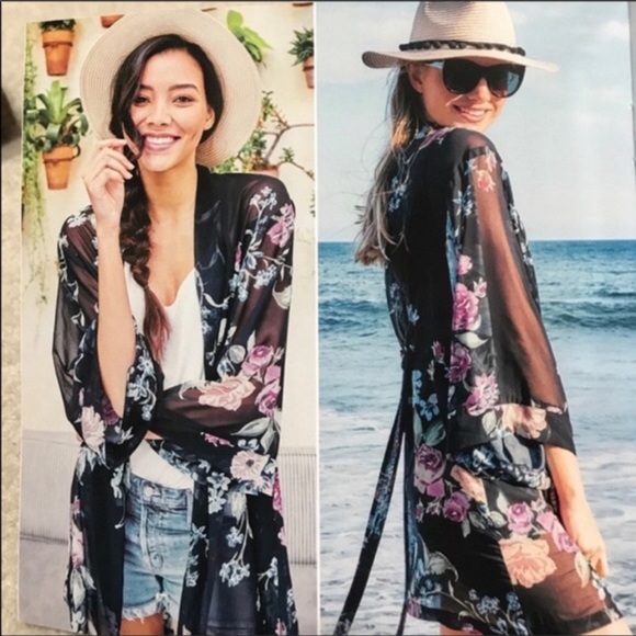 Helena Quinn Other - HOST PICK🎉 HELENA QUINN x The Zoe Report Floral Kimono